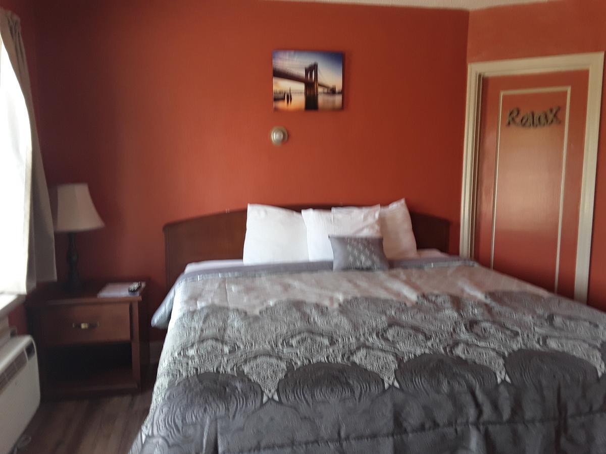 בוט Eddy'S Motel מראה חיצוני תמונה