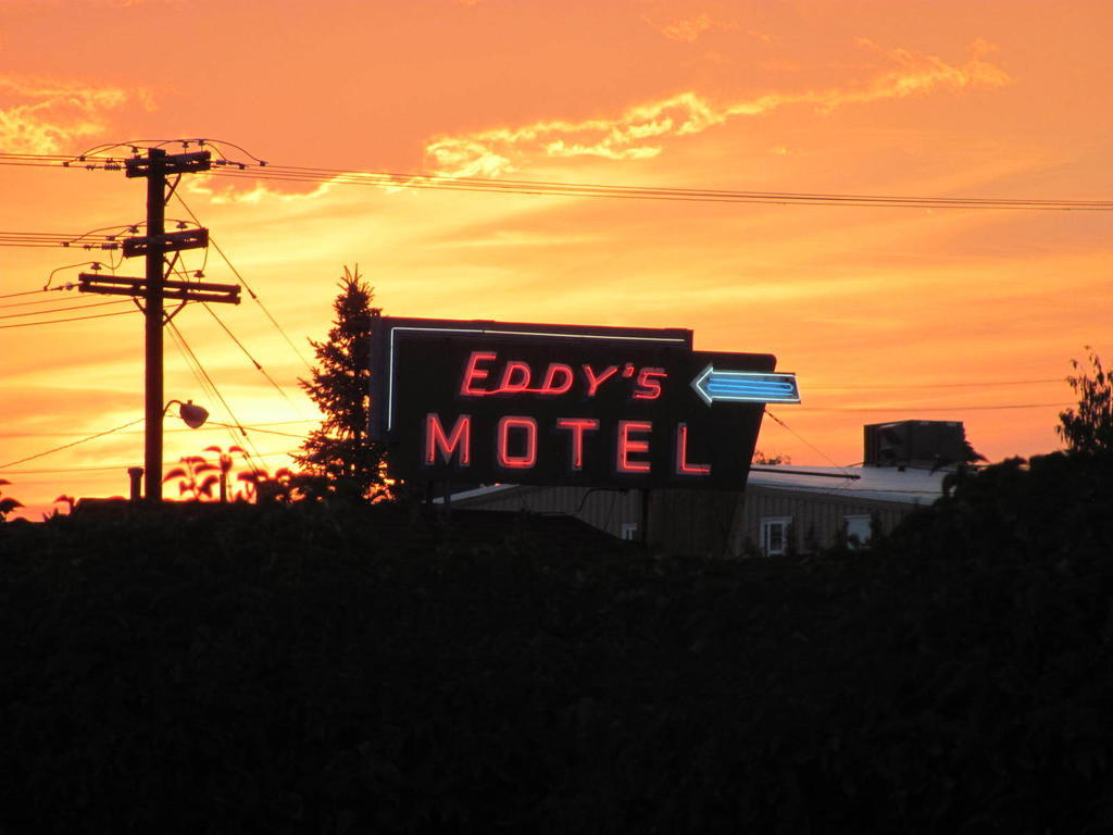 בוט Eddy'S Motel מראה חיצוני תמונה